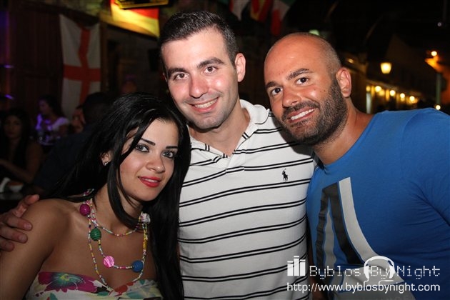 Saturday Night at Garden Pub, Byblos